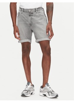 Lee Szorty jeansowe Rider 112363904 Szary Slim Fit ze sklepu MODIVO w kategorii Spodenki męskie - zdjęcie 181052361