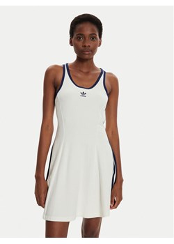adidas Sukienka codzienna IR7468 Biały Slim Fit - id: 0000303597702 - marki adidas - 181052571 adidas Sukienka codzienna IR7468 Biały Slim Fit ze sklepu MODIVO w kategorii Sukienki - zdjęcie 181052571
