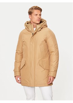 Woolrich Kurtka puchowa CFWOOU0487MRUT0001 Beżowy Regular Fit ze sklepu MODIVO w kategorii Kurtki męskie - zdjęcie 181054774