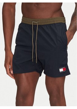 Tommy Hilfiger Szorty kąpielowe UM0UM03455 Granatowy Slim Fit ze sklepu MODIVO w kategorii Kąpielówki - zdjęcie 181055080