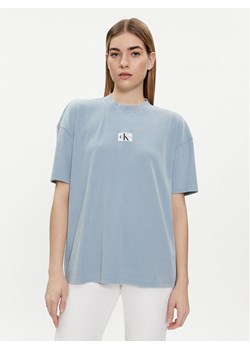 Calvin Klein Jeans T-Shirt J20J223278 Niebieski Boyfriend Fit ze sklepu MODIVO w kategorii Bluzki damskie - zdjęcie 181055081