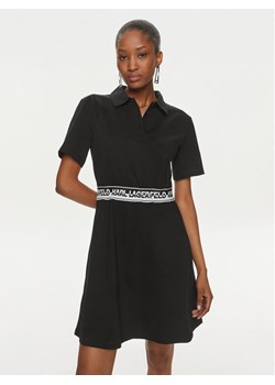 KARL LAGERFELD Sukienka codzienna 241W1350 Czarny Regular Fit ze sklepu MODIVO w kategorii Sukienki - zdjęcie 181055343
