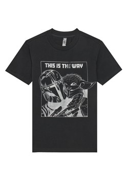 adidas T-Shirt Star Wars The Mandalorian™ JD4547 Czarny Regular Fit ze sklepu MODIVO w kategorii T-shirty chłopięce - zdjęcie 181055511