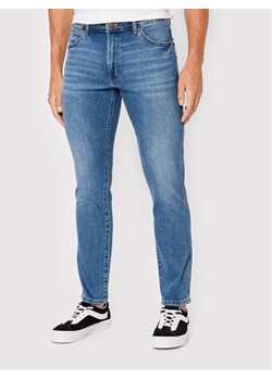 Wrangler Jeansy Larston W18SJX21Y 112322663 Niebieski Slim Tapered Fit ze sklepu MODIVO w kategorii Jeansy męskie - zdjęcie 181056933