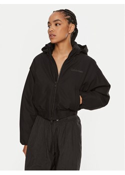 Calvin Klein Performance Kurtka bomber 00GWF4O500 Czarny Regular Fit ze sklepu MODIVO w kategorii Kurtki damskie - zdjęcie 181057401