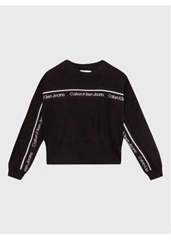Calvin Klein Jeans Sweter Logo Tape IG0IG01847 Czarny Regular Fit ze sklepu MODIVO w kategorii Swetry dziewczęce - zdjęcie 181057582