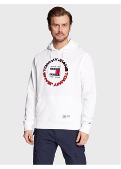 Tommy Jeans Bluza DM0DM15686 Biały Regular Fit ze sklepu MODIVO w kategorii Bluzy męskie - zdjęcie 181058054