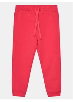 United Colors Of Benetton Spodnie dresowe 3J70GF01N Różowy Regular Fit ze sklepu MODIVO w kategorii Spodnie i półśpiochy - zdjęcie 181059770
