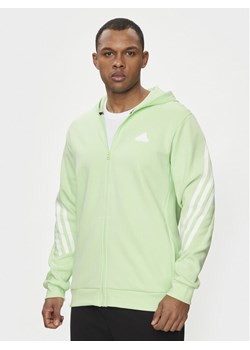 adidas Bluza Future Icons 3-Stripes IN3325 Zielony Regular Fit ze sklepu MODIVO w kategorii Bluzy męskie - zdjęcie 181060422