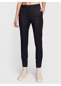 Fabiana Filippi Spodnie materiałowe PADP02W361 Granatowy Regular Fit - id: 0000300982907 - marki Fabiana Filippi - 181060682 Fabiana Filippi Spodnie materiałowe PADP02W361 Granatowy Regular Fit ze sklepu MODIVO w kategorii Spodnie damskie - zdjęcie 181060682