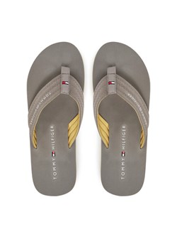 Tommy Hilfiger Japonki Hilfiger Nyc Beach Sandal FM0FM05437 Szary ze sklepu MODIVO w kategorii Klapki męskie - zdjęcie 181060751