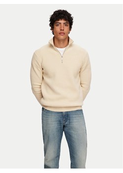 Selected Homme Sweter Dane 16092601 Beżowy Regular Fit ze sklepu MODIVO w kategorii Swetry męskie - zdjęcie 181061374