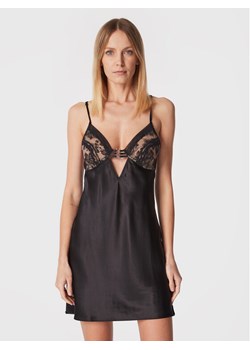 Chantelle X Koszula nocna T01GD0 Czarny Regular Fit ze sklepu MODIVO w kategorii Koszule nocne - zdjęcie 181061561