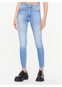 Calvin Klein Jeans Jeansy J20J220853 Niebieski Skinny Fit ze sklepu MODIVO w kategorii Jeansy damskie - zdjęcie 181062634