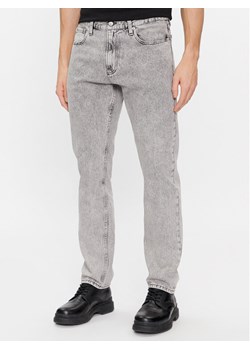 Calvin Klein Jeans Jeansy Authentic Straight J30J324563 Szary Straight Fit ze sklepu MODIVO w kategorii Jeansy męskie - zdjęcie 181062920