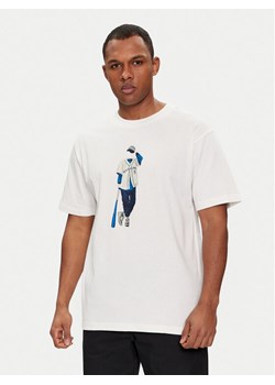 New Balance T-Shirt Basketball Style MT41577 Biały Relaxed Fit ze sklepu MODIVO w kategorii T-shirty męskie - zdjęcie 181064040