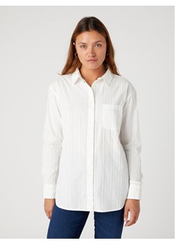 Wrangler Koszula W5Z5LIW02 112332542 Biały Regular Fit ze sklepu MODIVO w kategorii Koszule damskie - zdjęcie 181064214