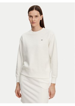 Gant Bluza Shield 4201414 Écru Relaxed Fit ze sklepu MODIVO w kategorii Bluzy damskie - zdjęcie 181065034