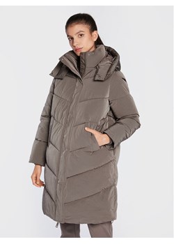 Calvin Klein Kurtka zimowa K20K204690 Beżowy Regular Fit ze sklepu MODIVO w kategorii Kurtki damskie - zdjęcie 181066554