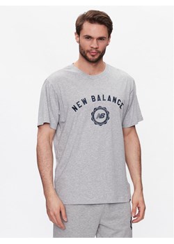 New Balance T-Shirt Sport Seasonal Graphic MT31904 Szary Relaxed Fit ze sklepu MODIVO w kategorii T-shirty męskie - zdjęcie 181066722