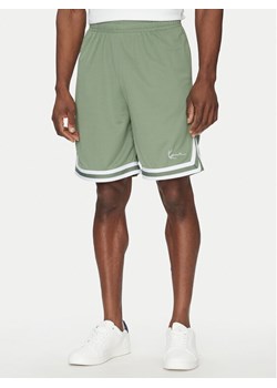 Karl Kani Szorty sportowe 60130132 Zielony Relaxed Fit ze sklepu MODIVO w kategorii Spodenki męskie - zdjęcie 181067001