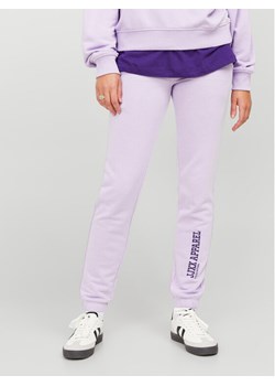 JJXX Spodnie dresowe Riley 12250114 Fioletowy Slim Fit ze sklepu MODIVO w kategorii Spodnie damskie - zdjęcie 181067433