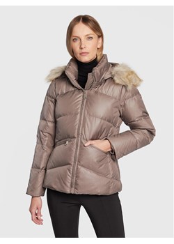 Calvin Klein Kurtka puchowa Essential K20K204952 Beżowy Regular Fit ze sklepu MODIVO w kategorii Kurtki damskie - zdjęcie 181068350