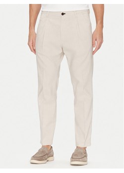 JOOP! Jeans Chinosy 15 JJF-100Lead2 30046561 Beżowy Loose Fit ze sklepu MODIVO w kategorii Spodnie męskie - zdjęcie 181068771