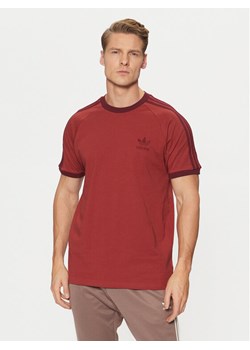 adidas T-Shirt adicolor Classics 3-Stripes JN7019 Czerwony Slim Fit ze sklepu MODIVO w kategorii T-shirty męskie - zdjęcie 181068963