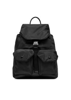 Calvin Klein Jeans Plecak Speed Clip Ut Flap Backpack35 Ny K50K513022 Czarny ze sklepu MODIVO w kategorii Plecaki - zdjęcie 181069500