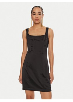 Guess Sukienka koktajlowa Sia W4BK0F WDEE2 Czarny Slim Fit ze sklepu MODIVO w kategorii Sukienki - zdjęcie 181069891