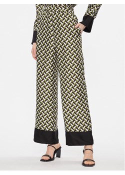 Max Mara Leisure Spodnie materiałowe Sesamo 2416131017650 Zielony Relaxed Fit ze sklepu MODIVO w kategorii Spodnie damskie - zdjęcie 181070343
