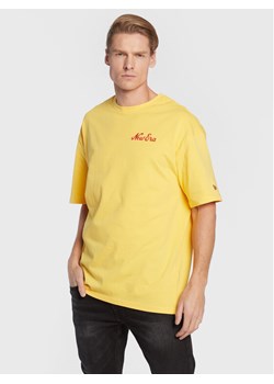 New Era T-Shirt Food Graphic 60284764 Żółty Oversize ze sklepu MODIVO w kategorii T-shirty męskie - zdjęcie 181071993