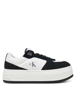 Calvin Klein Jeans Sneakersy Bold Flatf Low Lace Mix YW0YW01742 Biały ze sklepu MODIVO w kategorii Buty sportowe damskie - zdjęcie 181072034