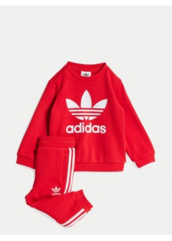 adidas Dres JC6510 Czerwony Regular Fit ze sklepu MODIVO w kategorii Komplety chłopięce - zdjęcie 181072610
