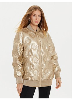 Guess Kurtka z imitacji skóry Marianne W4BL60 WGB20 Złoty Regular Fit - id: 0000304259654 - marki Guess - 181072620 Guess Kurtka z imitacji skóry Marianne W4BL60 WGB20 Złoty Regular Fit ze sklepu MODIVO w kategorii Kurtki damskie - zdjęcie 181072620