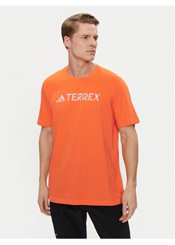 adidas T-Shirt Terrex Classic Logo T-Shirt HY1694 Pomarańczowy Regular Fit ze sklepu MODIVO w kategorii T-shirty męskie - zdjęcie 181074072
