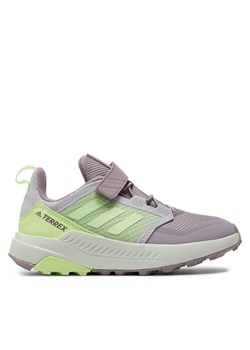 adidas Trekkingi Terrex Trailmaker Hiking IE7607 Fioletowy ze sklepu MODIVO w kategorii Buty trekkingowe dziecięce - zdjęcie 181074974