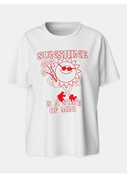 Pieces T-Shirt Tulia 17156902 Biały Oversize ze sklepu MODIVO w kategorii Bluzki damskie - zdjęcie 181075182
