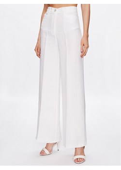 Pinko Spodnie materiałowe 100641 A0IN Biały Relaxed Fit ze sklepu MODIVO w kategorii Spodnie damskie - zdjęcie 181075581