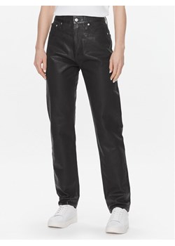 Calvin Klein Jeans Jeansy Authentic J20J222431 Czarny Straight Fit ze sklepu MODIVO w kategorii Jeansy damskie - zdjęcie 181075822