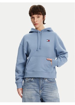 Tommy Jeans Bluza Badge DW0DW19414 Niebieski Boxy Fit ze sklepu MODIVO w kategorii Bluzy damskie - zdjęcie 181075982