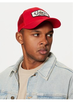 Guess Jeans Czapka z daszkiem M5RZ17 WF8V1 Czerwony ze sklepu MODIVO w kategorii Czapki z daszkiem męskie - zdjęcie 181076460