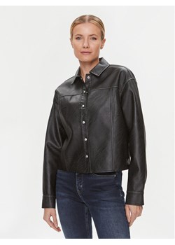 Calvin Klein Jeans Koszula J20J223240 Czarny Relaxed Fit ze sklepu MODIVO w kategorii Koszule damskie - zdjęcie 181076531