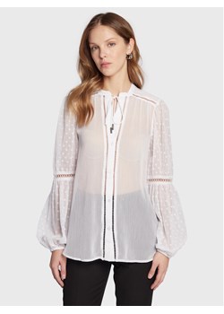 Guess Bluzka Josette W3RH56 WDW52 Biały Regular Fit ze sklepu MODIVO w kategorii Bluzki damskie - zdjęcie 181077233