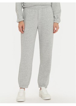 Champion Spodnie dresowe 117583 Szary Regular Fit ze sklepu MODIVO w kategorii Spodnie damskie - zdjęcie 181078421