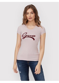 Guess T-Shirt W2BI66 J1311 Fioletowy Regular Fit ze sklepu MODIVO w kategorii Bluzki damskie - zdjęcie 181078531