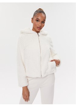 Guess Futro W3BL50 WFSD0 Écru Regular Fit ze sklepu MODIVO w kategorii Futra damskie - zdjęcie 181078613