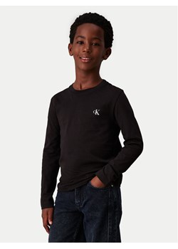 Calvin Klein Jeans Komplet 2 bluzek IB0IB02255 D Czarny Regular Fit ze sklepu MODIVO w kategorii T-shirty chłopięce - zdjęcie 181079024