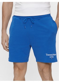 Tommy Jeans Szorty sportowe Tjm Entry Graphic DM0DM19153 Niebieski Regular Fit ze sklepu MODIVO w kategorii Spodenki męskie - zdjęcie 181079634